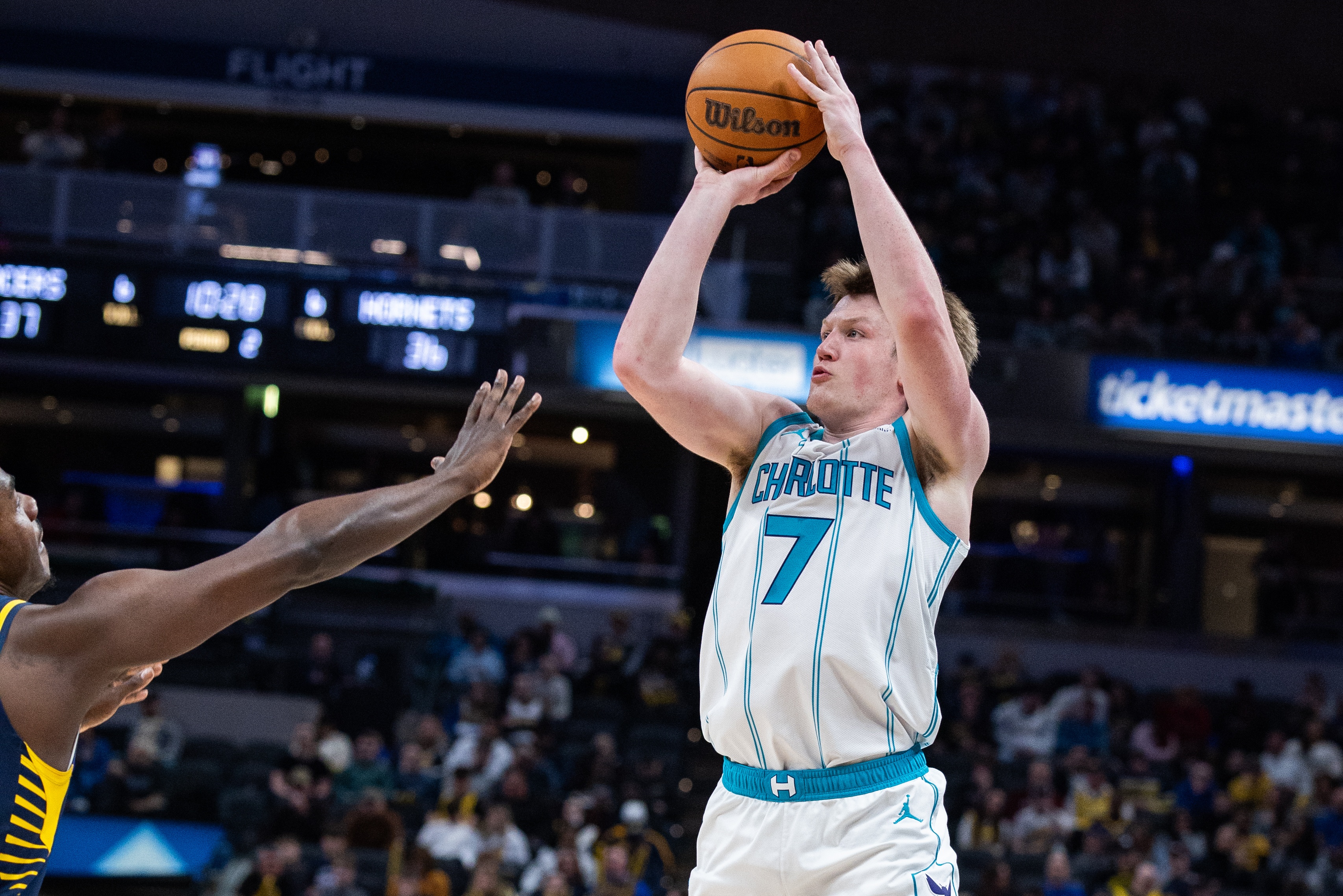 开云体育APP-【菜鸟】克尼佩尔20分4三分 尼德豪泽伤退 贝利16投得12分2板3助