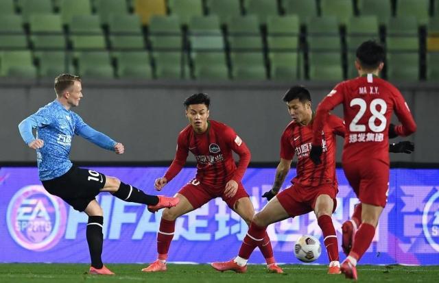 开云官方-【中超】拉尔森任意球破门 大连人“靠对手”1比0河南